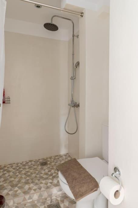 Brand New Bright Modern 6Bdr Apt-1Min To Acropolis Athens Exterior photo